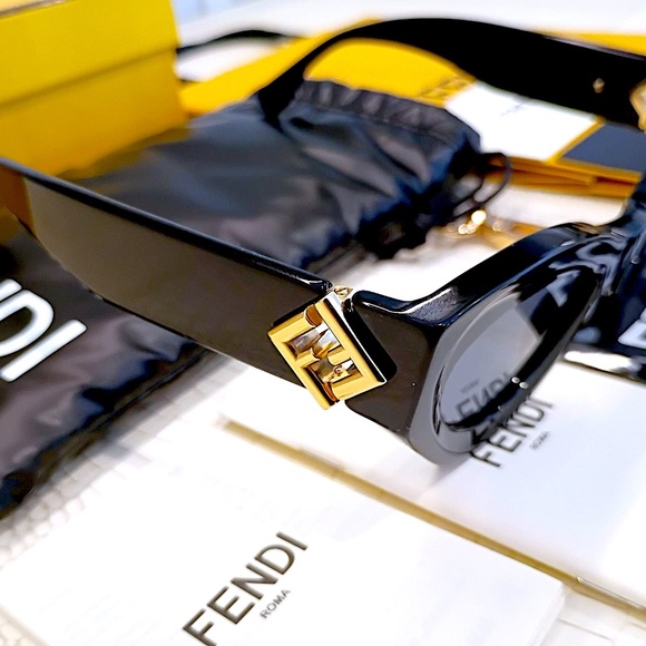The NEW FENDI FE40146I Diamonds FF Logo 40146 Black Gold Fashion Cat Sunglasses - Picture 6 of 16